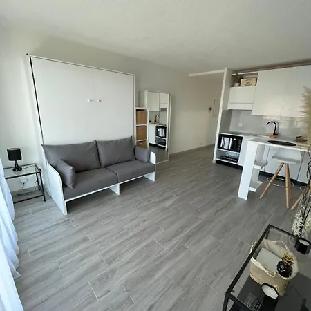 New Studio, Piscine Et Vue • Proche De Monaco * Beausoleil